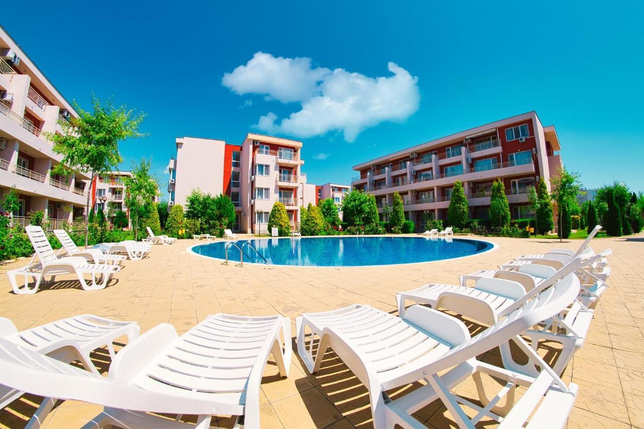Nessebar Fort Club - Prestige Apartments Sunny Beach Exterior photo